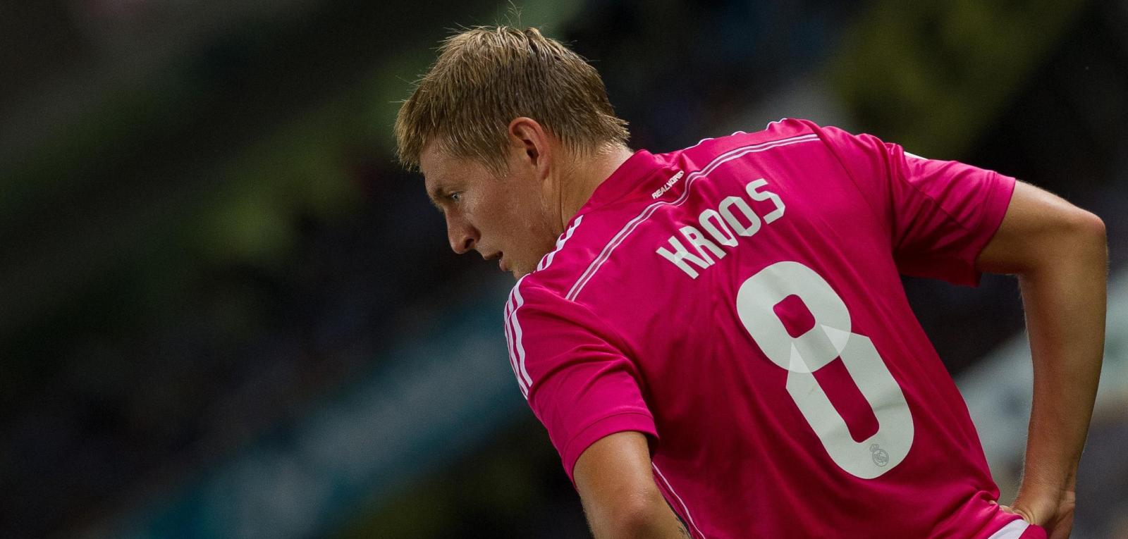 2014/15 Real Madrid #8 KROOS Away Jersey (S) – Double Kick