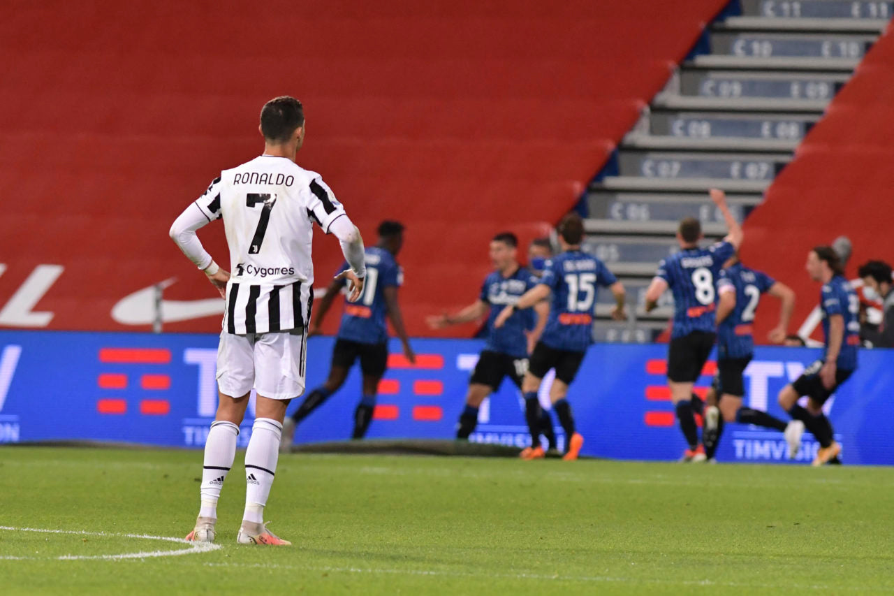 2021/22 Juventus #7 RONALDO Home Jersey (M)