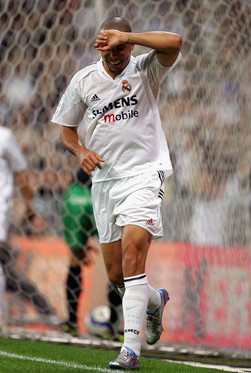 2004/05 Real Madrid #9 RONALDO Home Jersey (L)