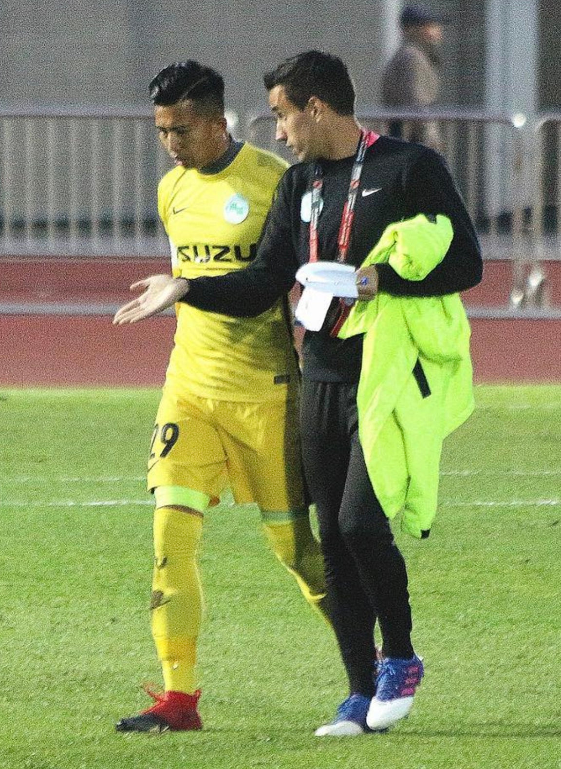 2016/17 Kwoon Chung Southern #29 T H TSE GK Jersey (L) L/S