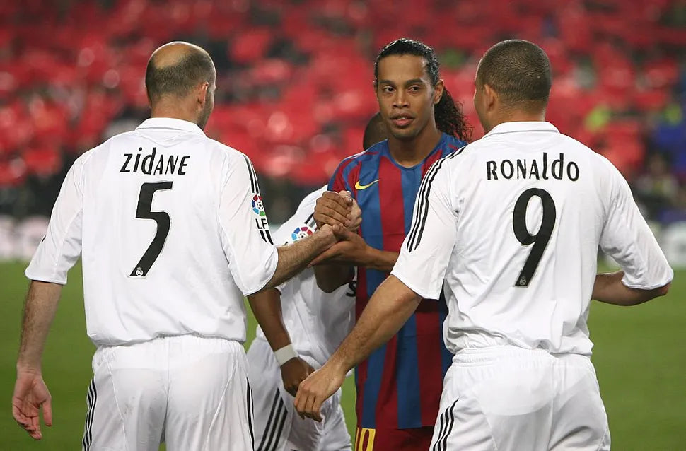 2005/06 Real Madrid #9 RONALDO Home Jersey (XL)