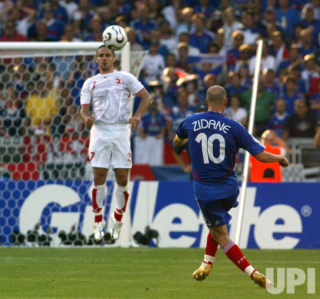 2006/07 France #10 ZIDANE Home Jersey (S)