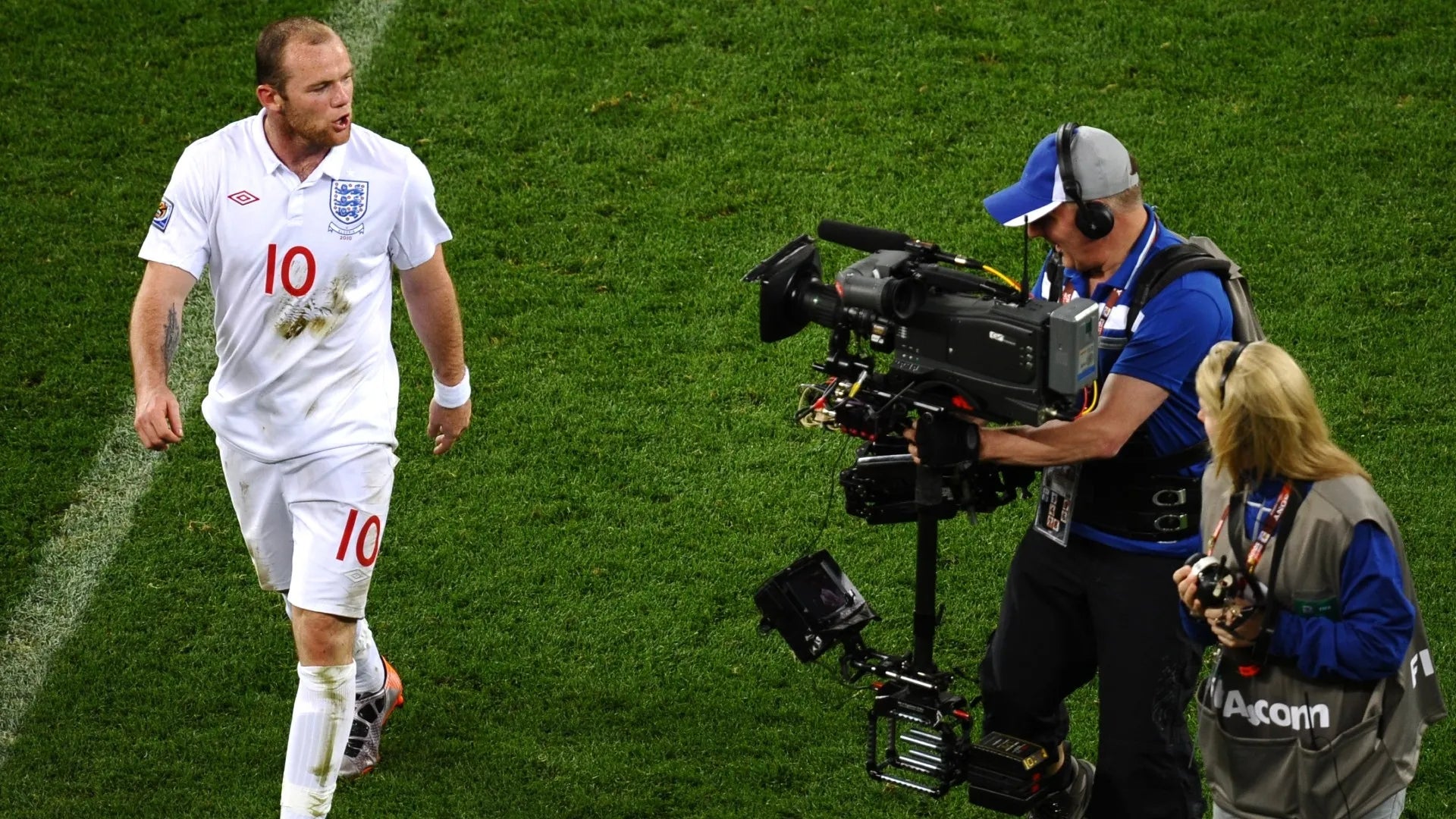 2009/10 England #10 ROONEY Home Jersey (S)