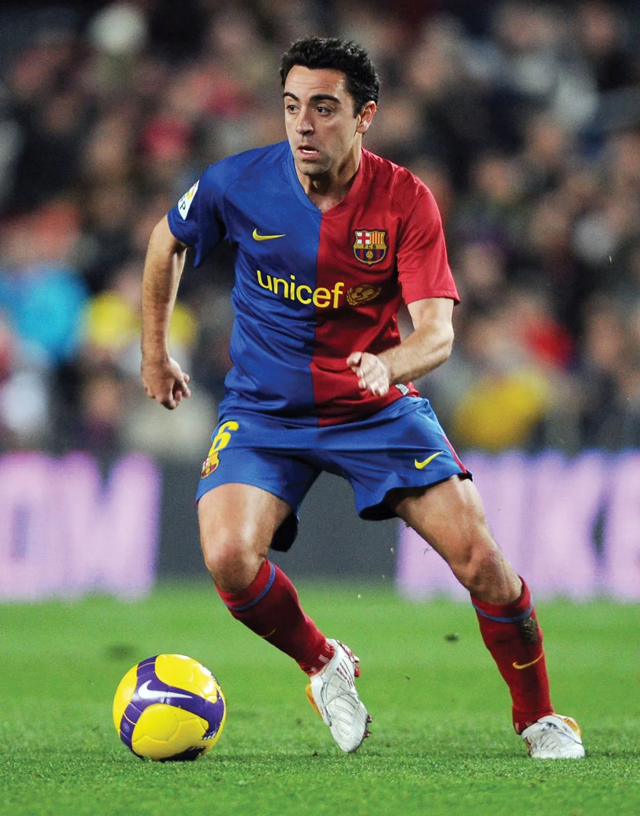 2008/09 Barcelona #6 XAVI Home Jersey (M) L/S