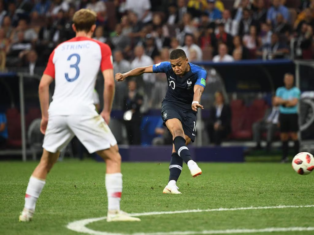 2018 France #10 MBAPPE Home Jersey (L)