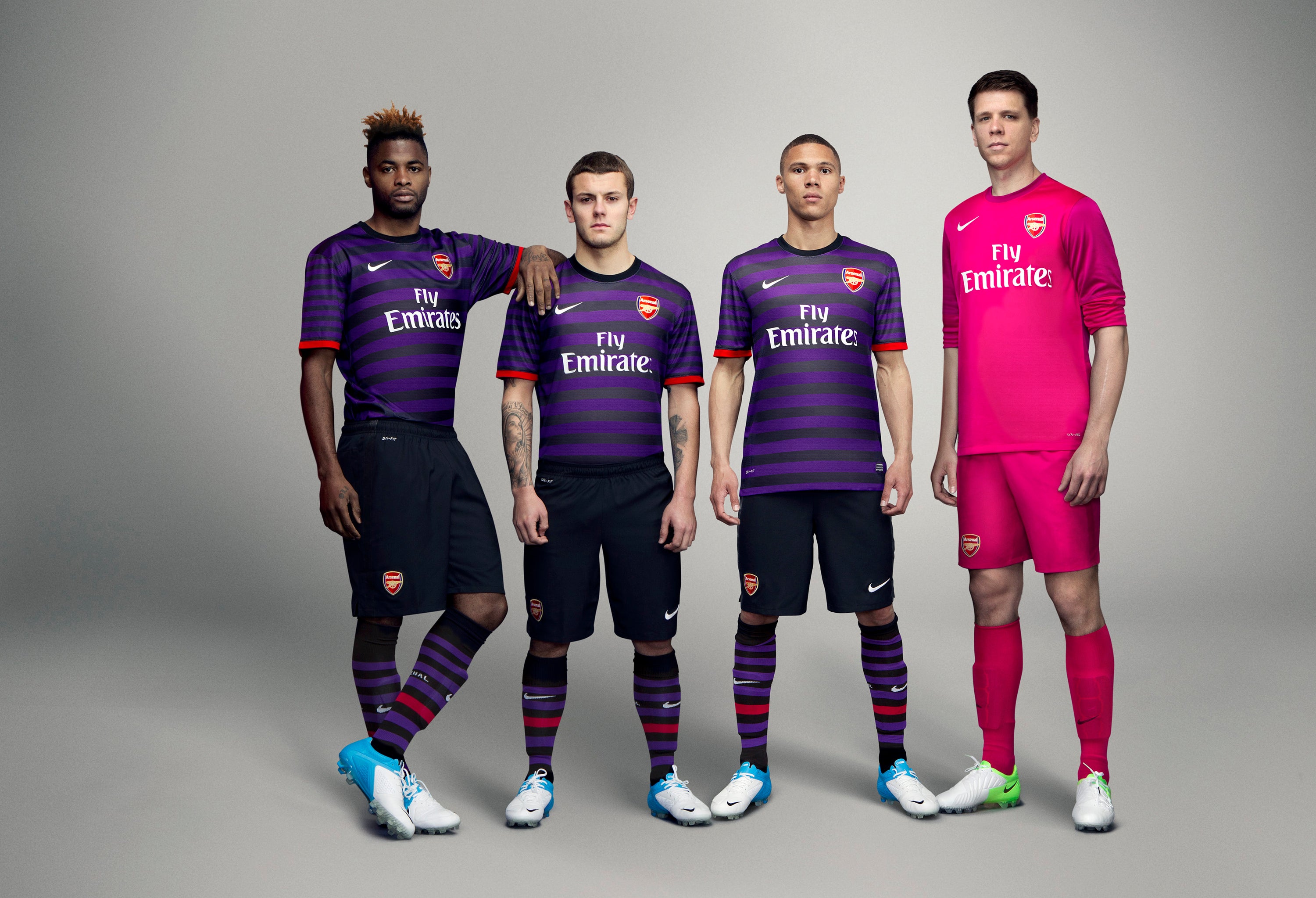 2012/13 Arsenal Away Jersey (M)