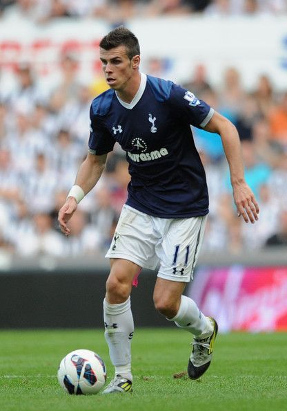 2012/13 Tottenham #11 BALE Away Jersey (M)