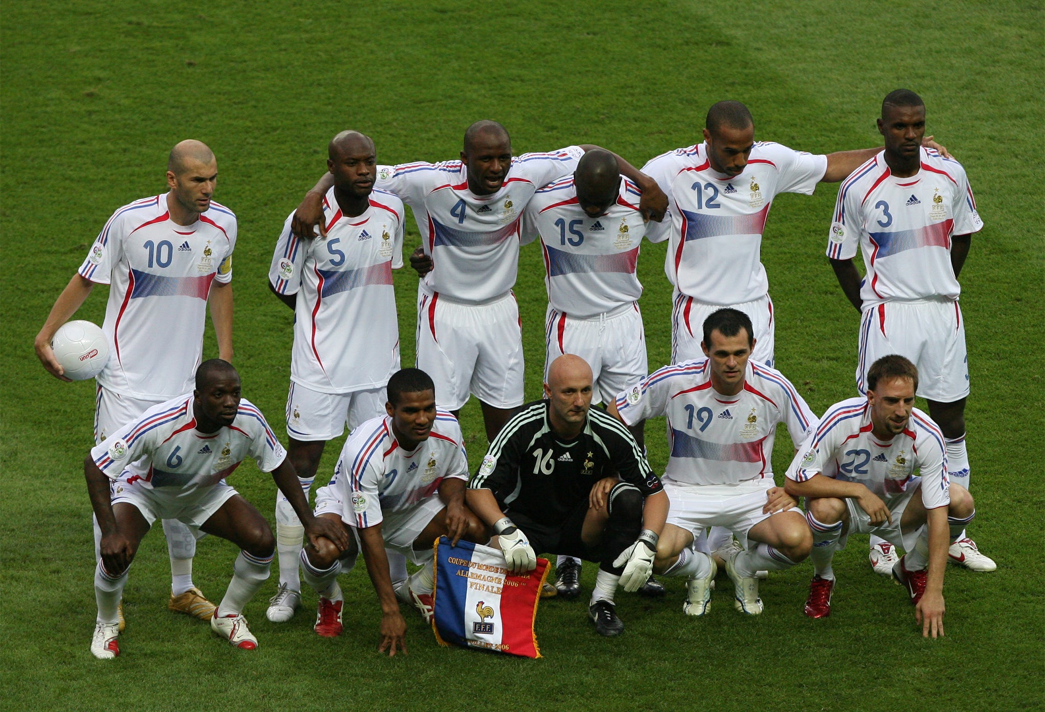 2006/07 France Away Jersey (M)