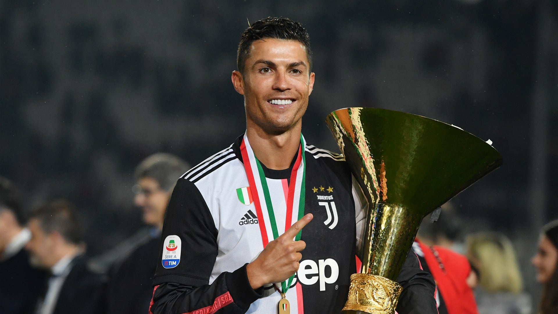 2019/20 Juventus #7 RONALDO Home Jersey (S)