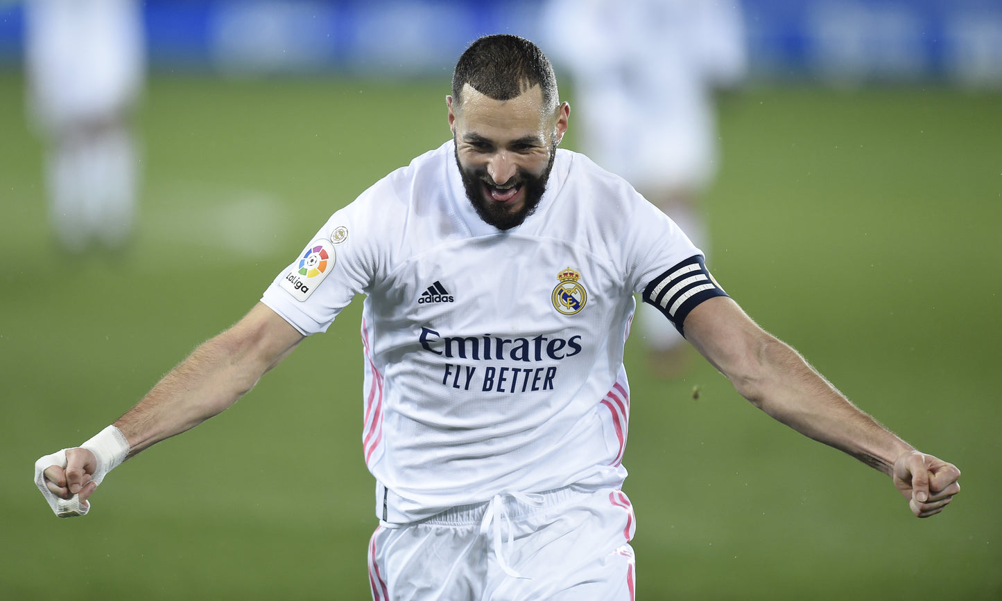 2020/21 Real Madrid #9 BENZEMA Home Jersey (M)