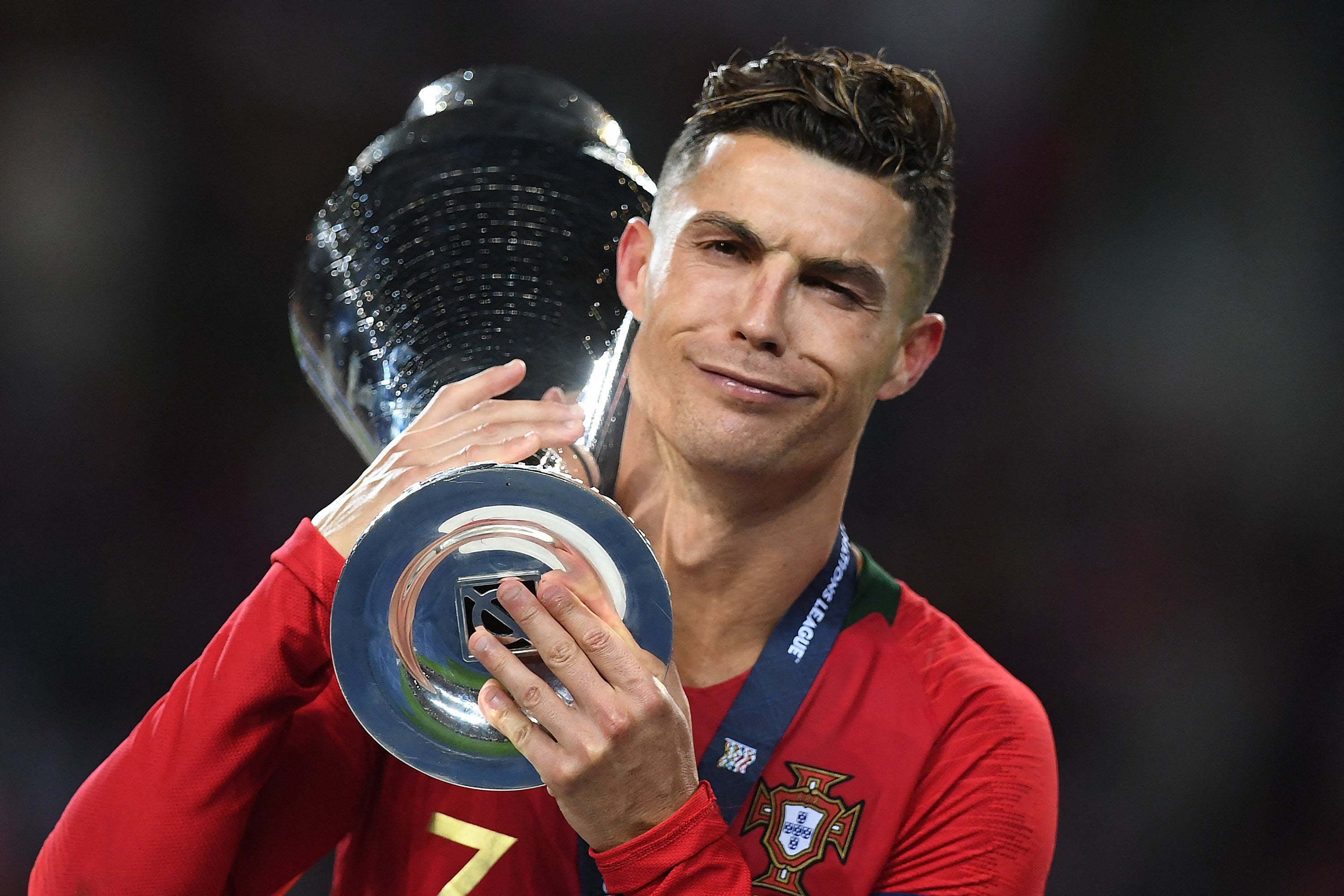 2018/19 Portugal #7 RONALDO Home Jersey (M)