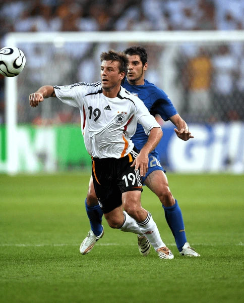 2005/07 Germany #19 SCHNEIDER Home Jersey (L)