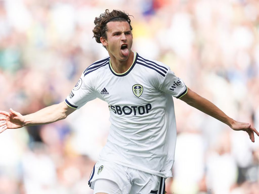 2022/23 Leeds United Home Jersey (L)