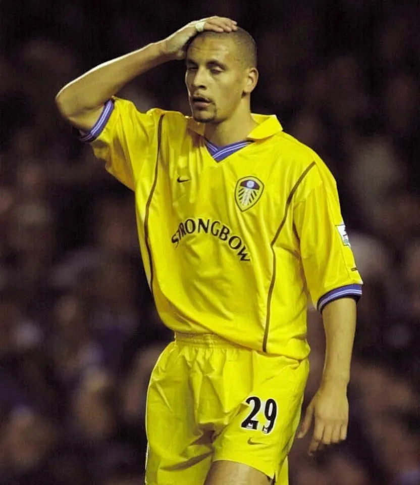 2000/02 Leeds United #29 FERDINAND Away Jersey (L)