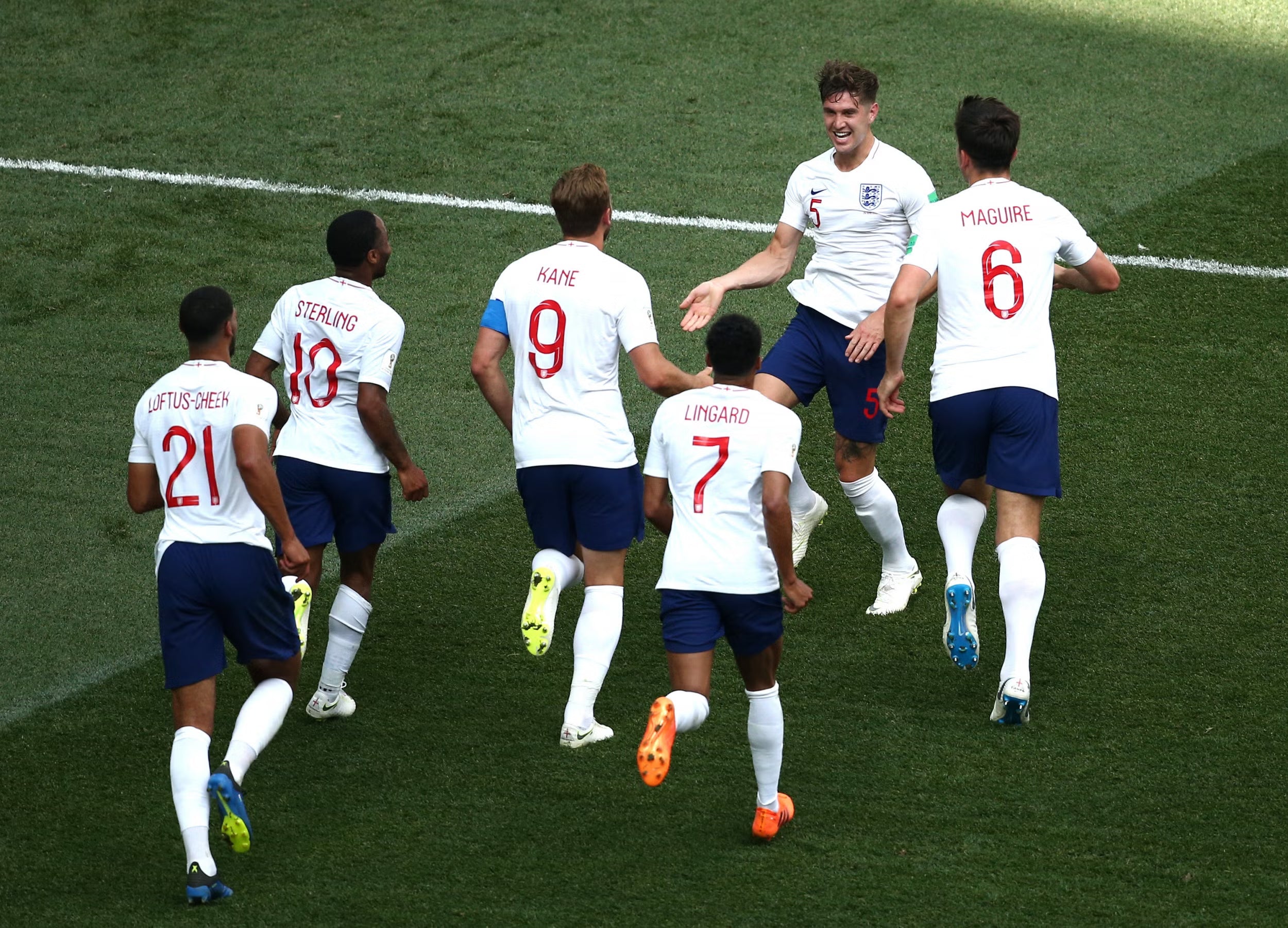 2018/19 England Home Jersey (S)