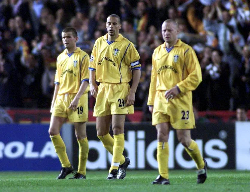 2000/02 Leeds United #29 FERDINAND Away Jersey (L)