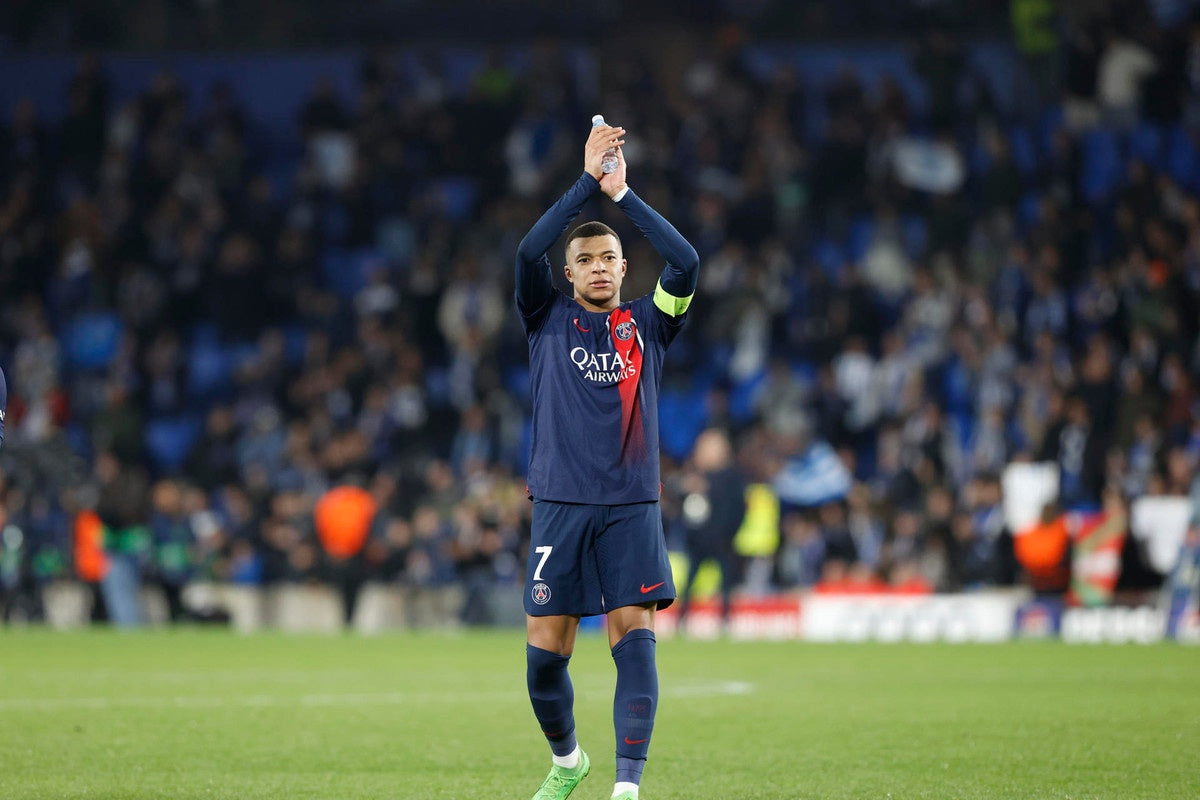 2023/24 PSG #7 MBAPPE Home Jersey (S)