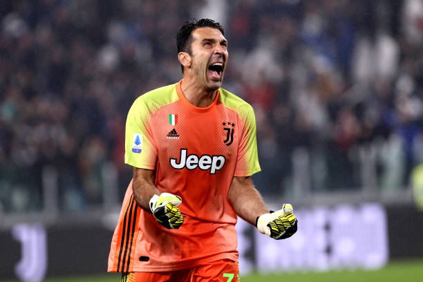 2019/20 Juventus X Palace #77 BUFFON GK Jersey Boxset (M)