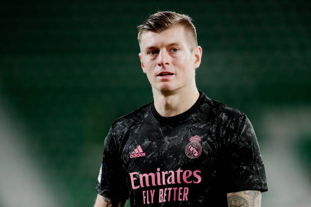 2020/21 Real Madrid #8 KROOS Third Jersey (XL)