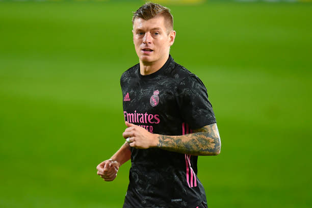 2020/21 Real Madrid #8 KROOS Third Jersey (XL)