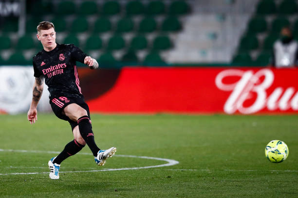 2020/21 Real Madrid #8 KROOS Third Jersey (XL)