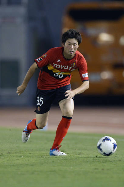 2011/12 Nagoya Grampus #35 T.TANAKA Home Jersey (L)