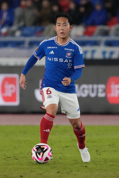 2024 Yokohama F.Marinos #6 WATANABE Home Jersey (L)