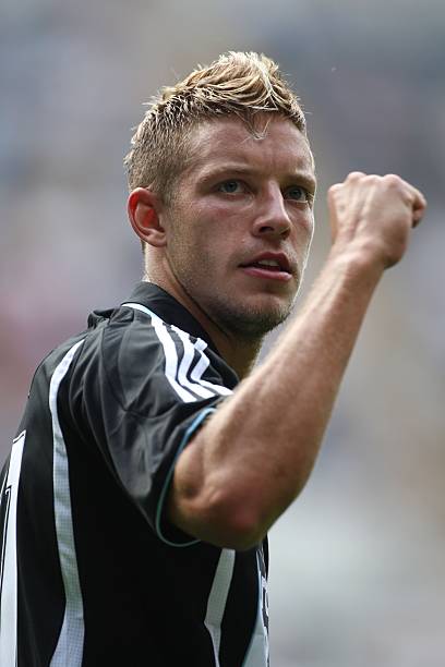 2007/09 Newcastle #17 SMITH Home Jersey (M)