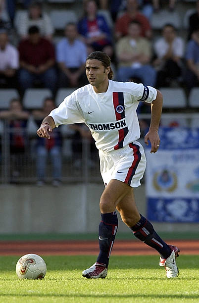 2002/04 PSG Away Jersey (XL)