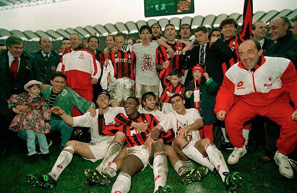 1993/94 AC Milan Home Jersey (M)