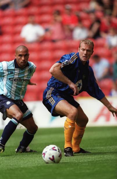 1998/99 Newcastle #9 SHEARER Away Jersey (L)