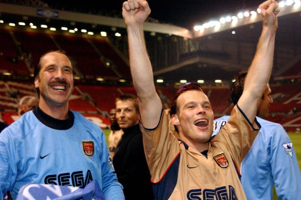 2001/02 Arsenal #8 LJUNGBERG Away Jersey (XL)