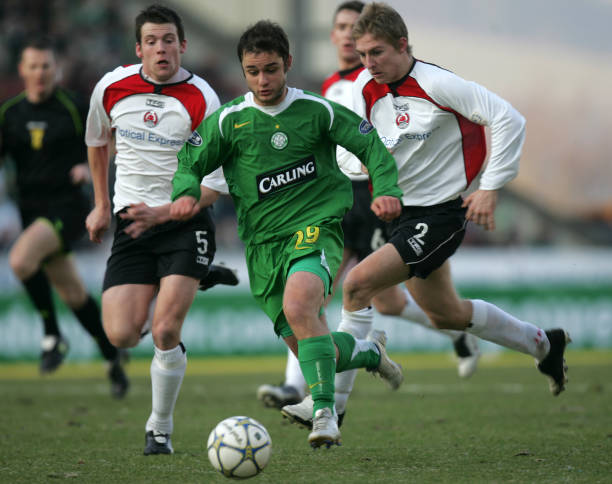 2005/06 Celtic #29 MALONEY Away Jersey (L) L/S