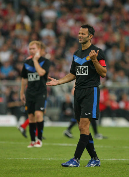 2009/10 Man Utd #11 GIGGS Away Jersey (M)