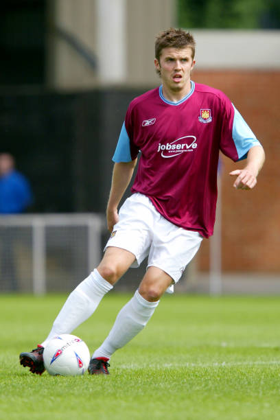 2003/05 West Ham #6 CARRICK Home Jersey (L)
