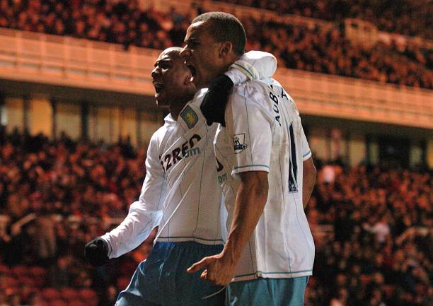 2007/08 Aston Villa #7 YOUNG Away Jersey (L) L/S