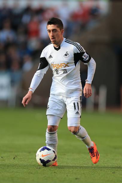 2013/14 Swansea City #11 PABLO H. Home Jersey (S)