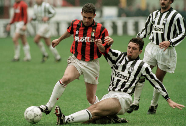 1993/94 AC Milan Home Jersey (M)