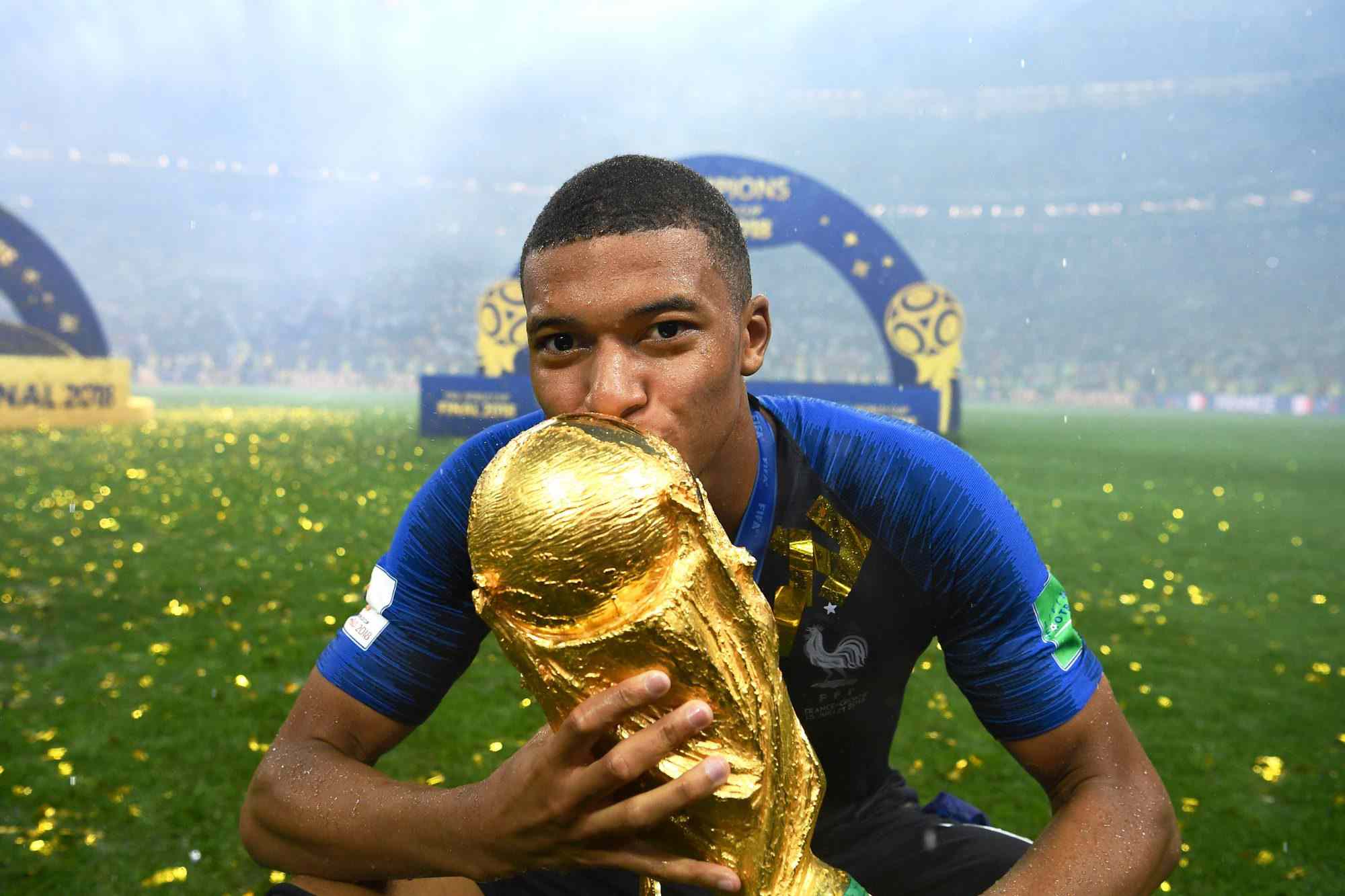 2018 France #10 MBAPPE Home Jersey (L)