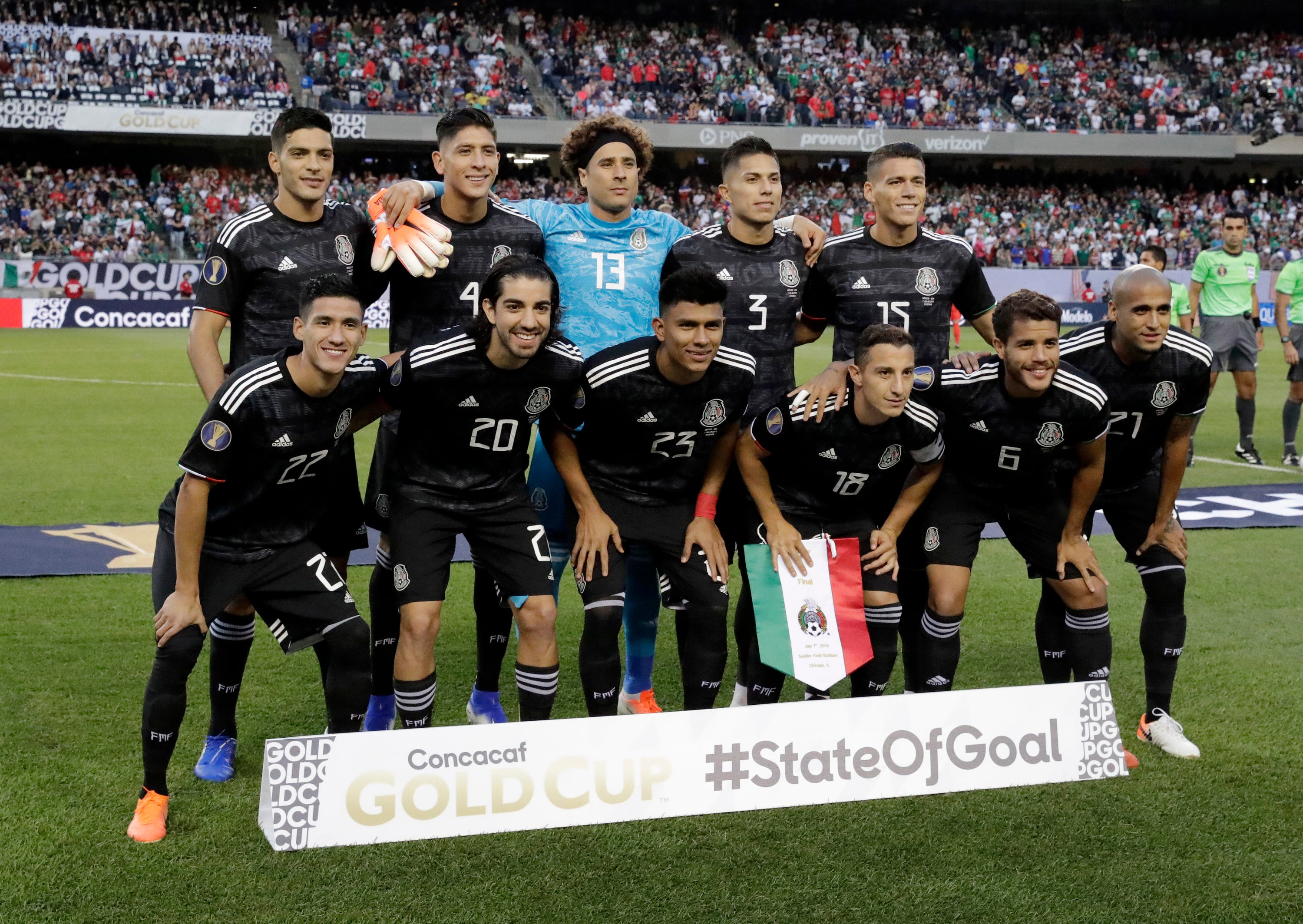 2019 Mexico Home Jersey (M)