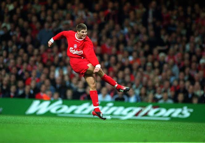 2002/04 Liverpool Home Jersey (M)