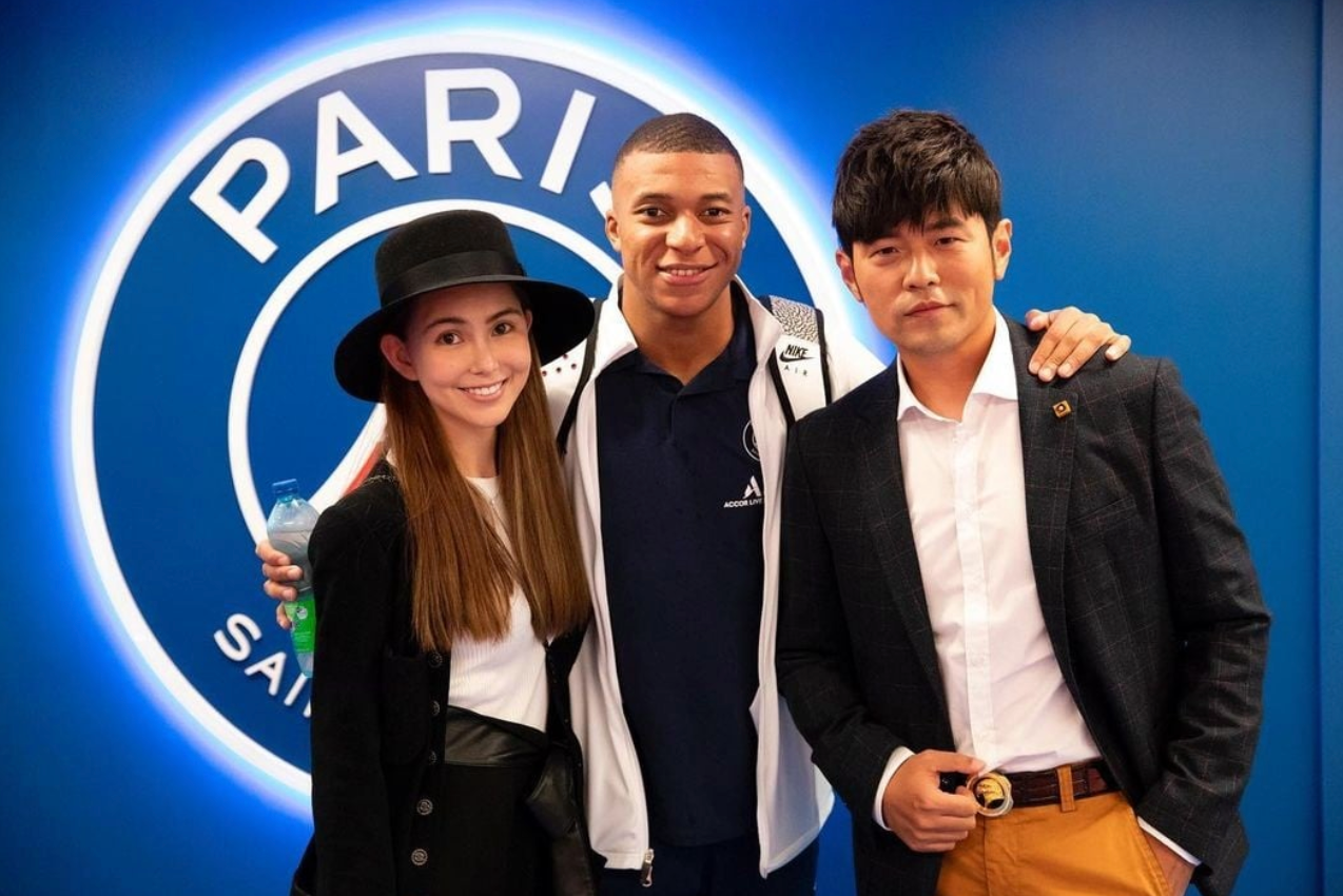 2023/24 PSG #7 MBAPPE Home Jersey (M)