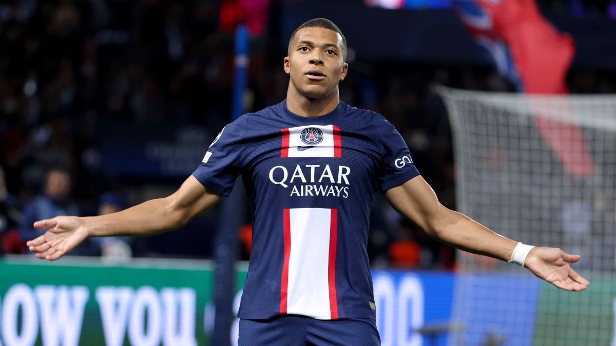 2022/23 PSG #7 MBAPPE Home Jersey (L)