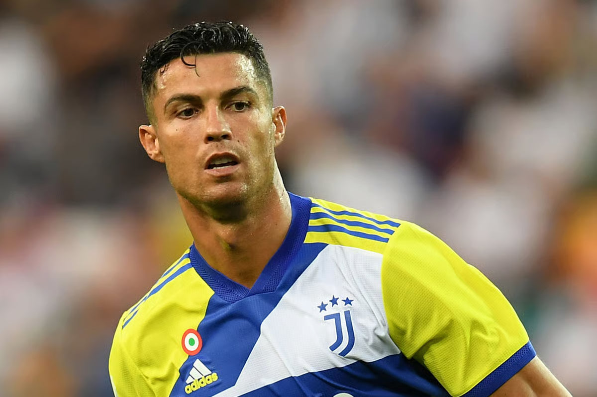 2021/22 Juventus #7 RONALDO Third Jersey (XL)