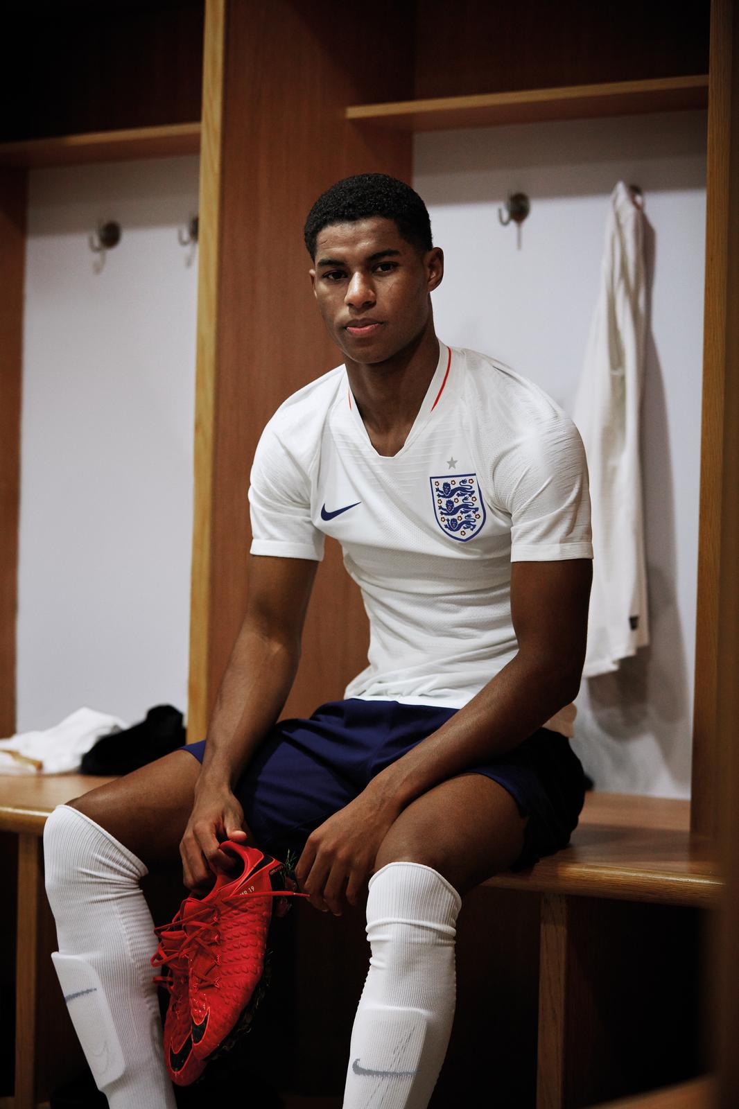 2018/19 England Home Jersey (S)
