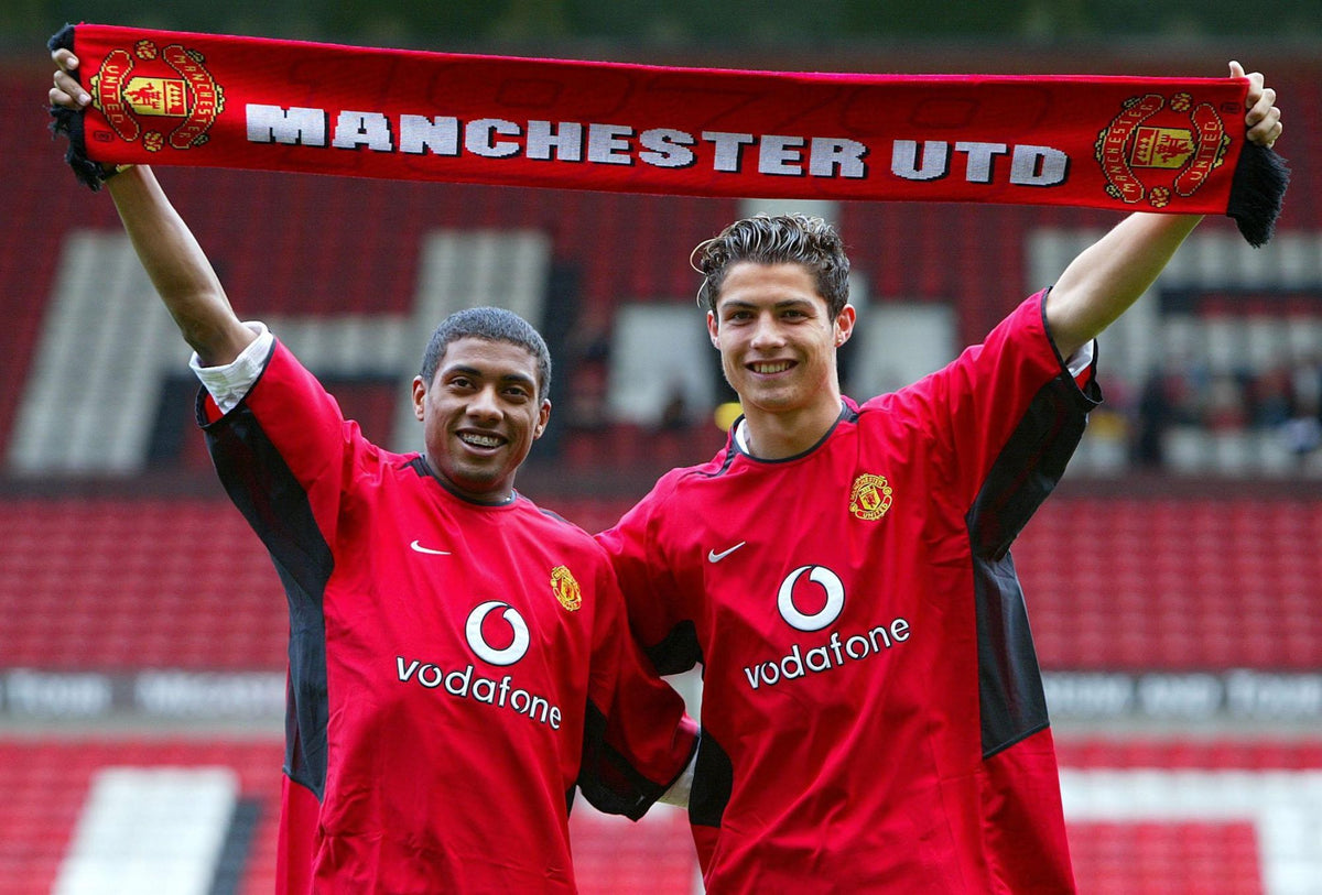 2002/04 Man Utd Home Jersey (S)