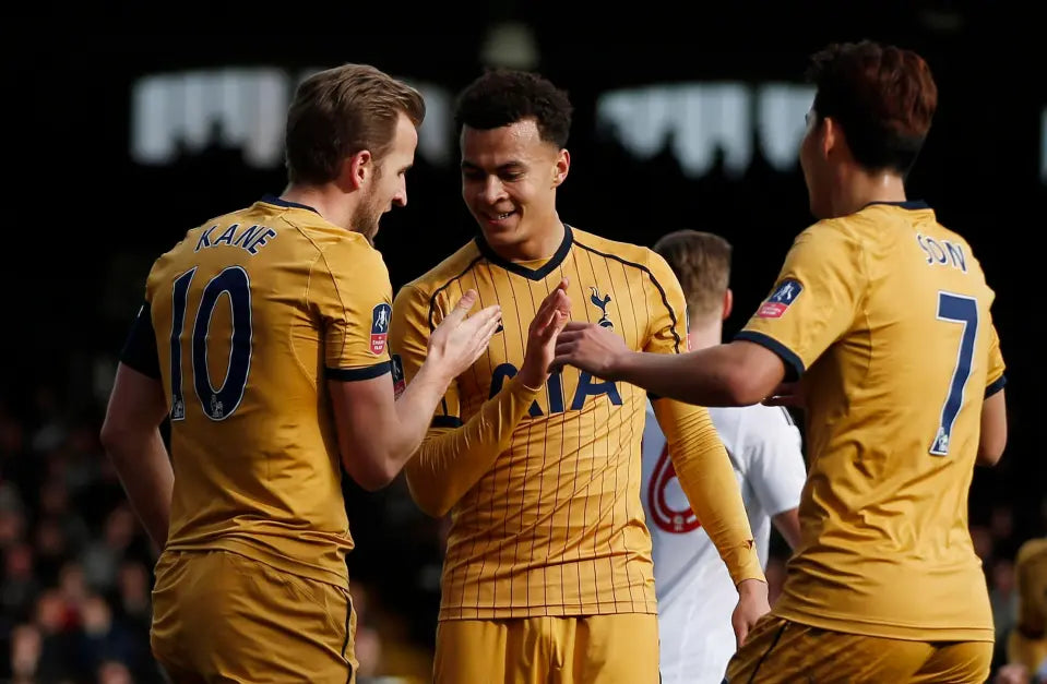 2016/17 Tottenham #7 SON Third Jersey (XL)