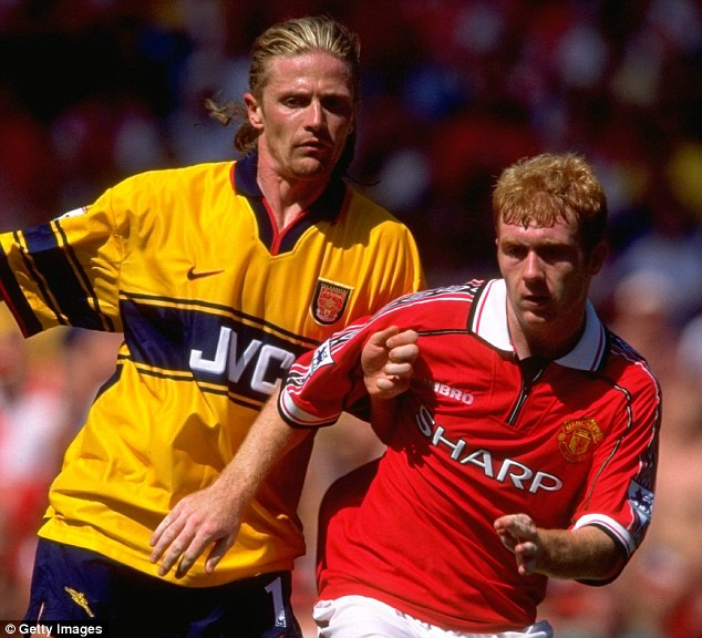 1997/99 Arsenal #17 PETIT Away Jersey (M) L/S