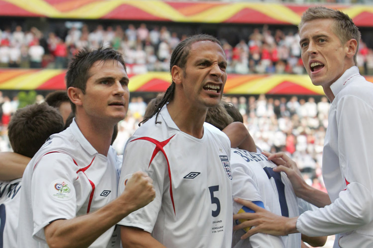 2005/07 England #5 FERDINAND Home Jersey (XL)
