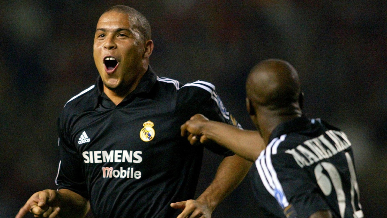 2002/03 Real Madrid #11 RONALDO Away UCL Jersey (M)